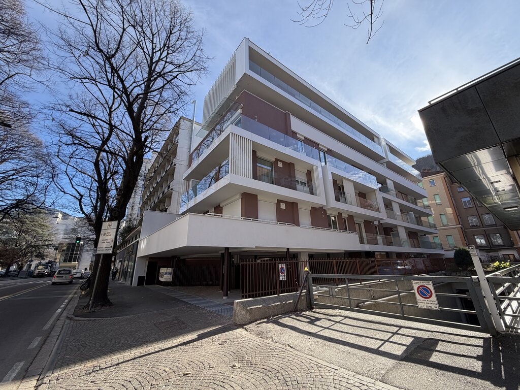 W11B - Nuovo bilocale con ampia terrazza, cucina inclusa - Foto 1