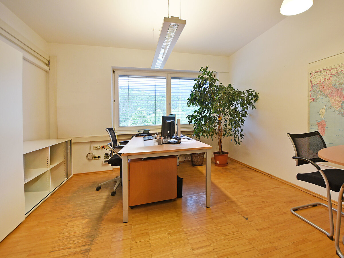 Büro 5